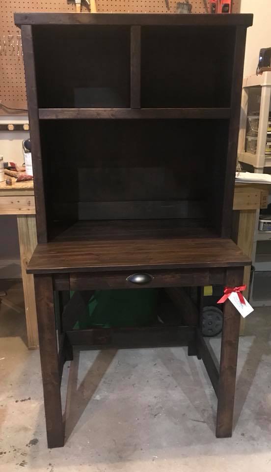 Desk 5